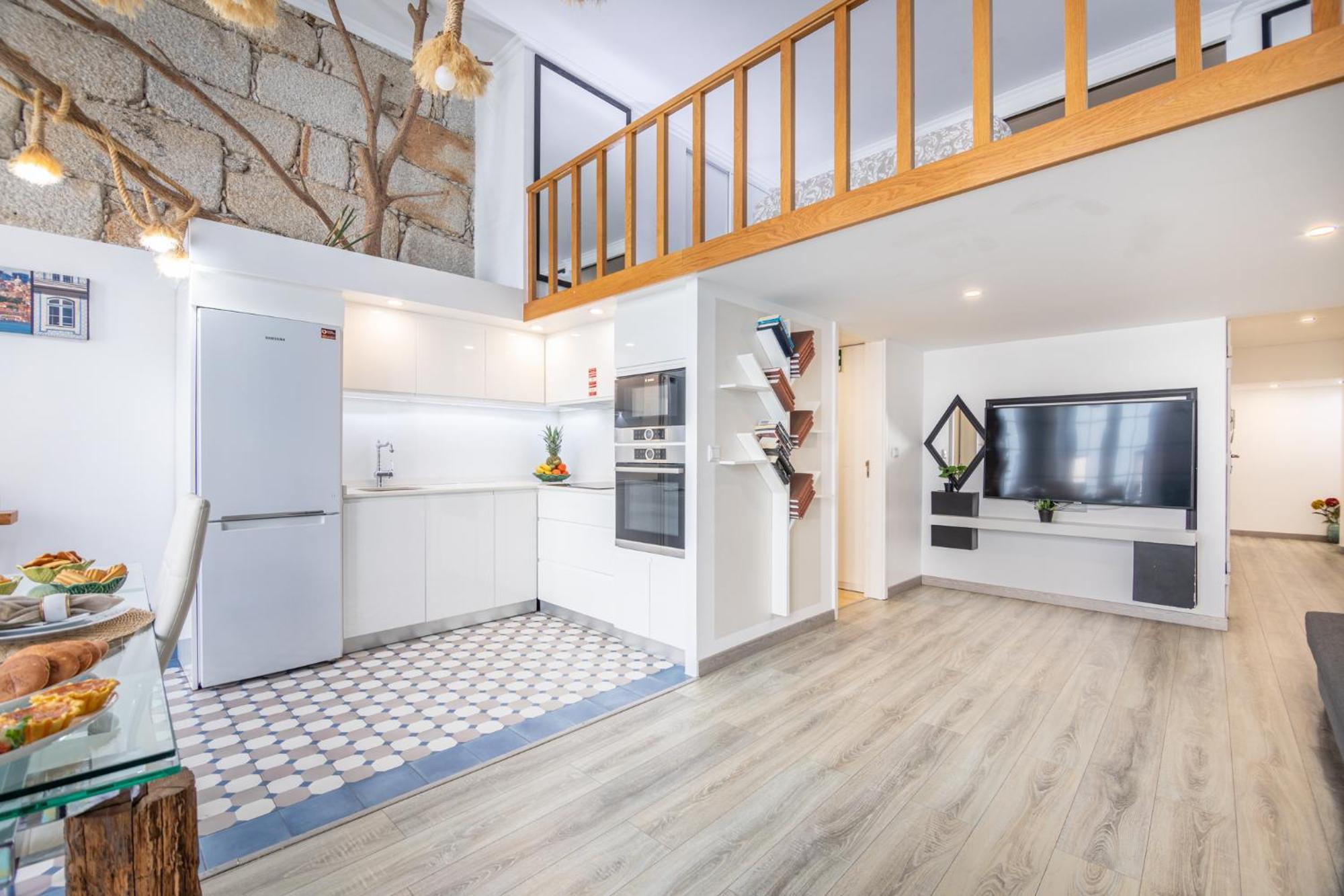 Апартаменты Deluxe Spacious Flats W Mezzanine By Host Wise Порту Экстерьер фото